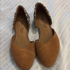Toms Tan and Brown Flats with Woven Heel Detail